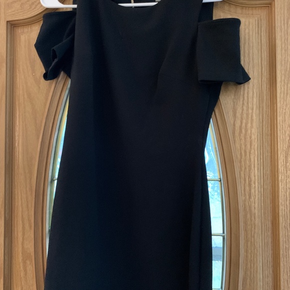 Tommy Hilfiger off shoulder LBD SZ 6 - Picture 1 of 2